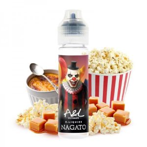 Image du flacon E-liquide Nagato – A&L – 50 ml, entouré d’un dessert gourmand : crème brûlée caramélisée, popcorn doré et filet de caramel fondant. Le fond doit évoquer une ambiance festive et chaleureuse, rappelant l’univers du cirque et la gourmandise.